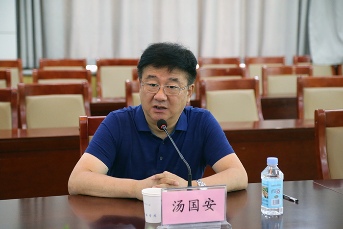 色情片
党委组织学习研讨习近平总书记“七一”重要讲话精神3.JPG